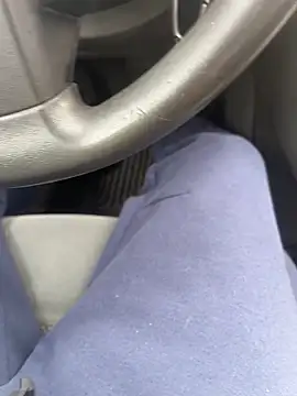 Snapshot of ayrtonmen chatting on October 28, 1:58 pm ayrtonmen online show from October 28, 1:58 pm