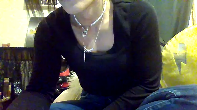 Rileyy7tk online show from December 22, 9:39 am