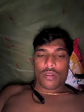 Snapshot of honestbbadboy chatting on October 19, 6:41 pm honestbbadboy online show from October 19, 6:41 pm