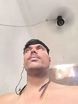 Snapshot of honestbbadboy chatting on October 20, 7:31 am honestbbadboy online show from October 20, 7:31 am