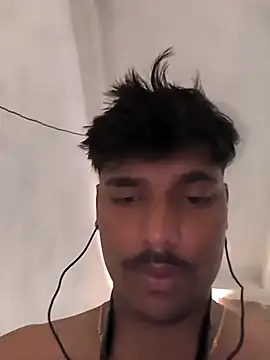 Snapshot of honestbbadboy chatting on October 21, 9:10 am honestbbadboy online show from October 21, 9:10 am