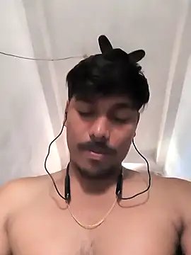 Snapshot of honestbbadboy chatting on November 11, 8:14 am honestbbadboy online show from November 11, 8:14 am