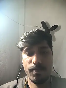 Snapshot of honestbbadboy chatting on December 17, 2:23 pm honestbbadboy online show from December 17, 2:23 pm