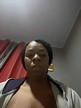 Priihmedeiros online show from June 3, 9:01 am