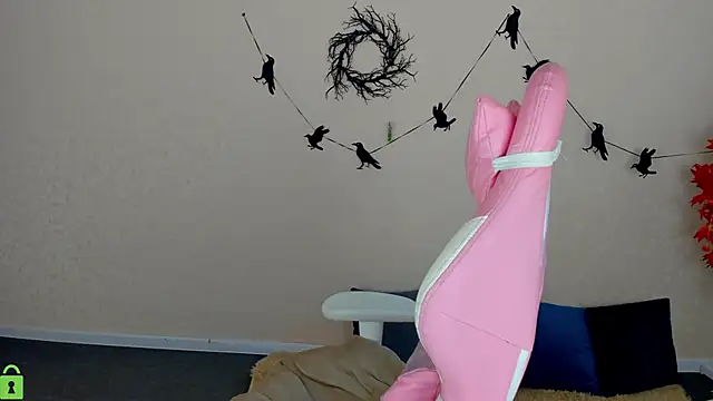 Snapshot of L1na_Reeds chatting on November 4, 8:57 am L1na Reeds online show from November 4, 8:57 am