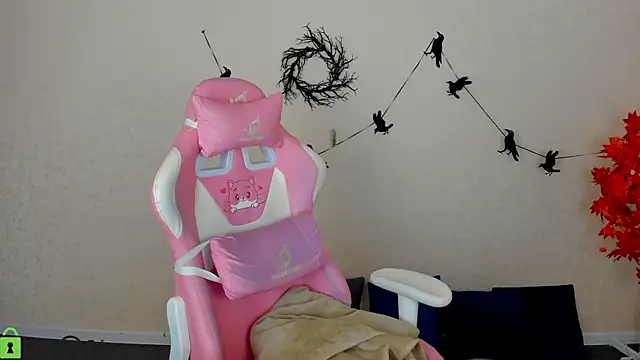 Snapshot of L1na_Reeds chatting on November 10, 1:04 am L1na Reeds online show from November 10, 1:04 am