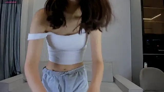 Snapshot of angel_soo chatting on November 21, 1:43 pm angel soo online show from November 21, 1:43 pm