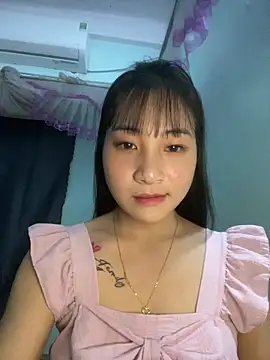 Snapshot of banlinh004 chatting on May 3, 3:07 pm banlinh004 online show from May 3, 3:07 pm