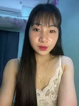 Snapshot of banlinh004 chatting on May 6, 3:06 pm banlinh004 online show from May 6, 3:06 pm