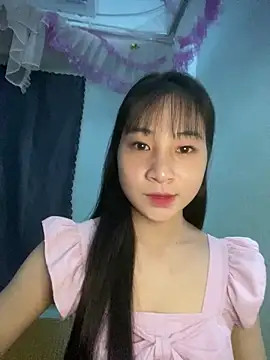 Snapshot of banlinh004 chatting on June 10, 2:49 pm banlinh004 online show from June 10, 2:49 pm