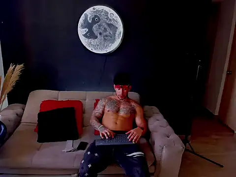 Dammianmiller online show from July 1, 2:29 pm