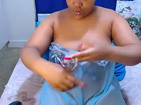 Snapshot of SweetJuicyPussy97 chatting on July 11, 7:05 pm SweetJuicyPussy97 online show from July 11, 7:05 pm