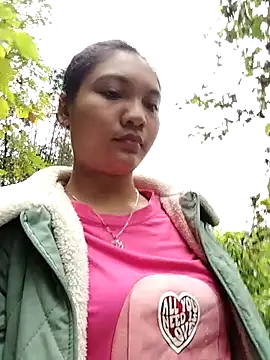 Snapshot of Mit-thi123 chatting on November 1, 1:29 am Mit-thi123 online show from November 1, 1:29 am