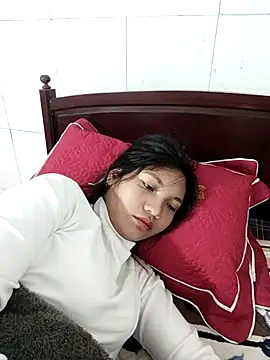 Snapshot of Mit-thi123 chatting on November 25, 1:49 am Mit-thi123 online show from November 25, 1:49 am