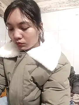 Snapshot of Mit-thi123 chatting on November 25, 4:18 pm Mit-thi123 online show from November 25, 4:18 pm