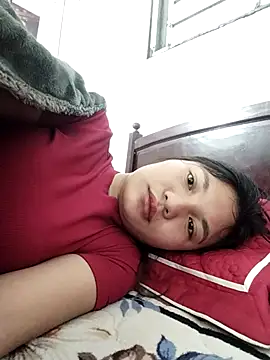 Snapshot of Mit-thi123 chatting on December 2, 2:28 am Mit-thi123 online show from December 2, 2:28 am