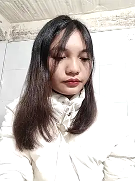 Snapshot of Mit-thi123 chatting on December 4, 10:02 am Mit-thi123 online show from December 4, 10:02 am