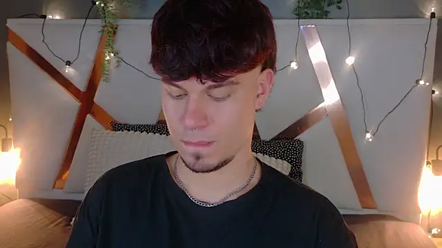 LiamThunder05  online show from December 4, 7:44 pm