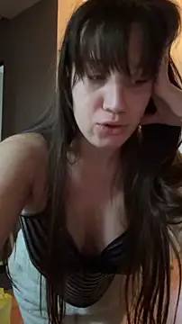 bebecita x online show from February 13, 10:00 am