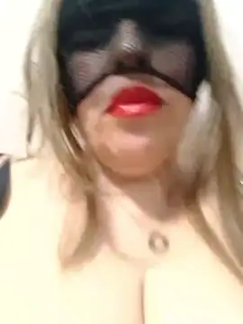 Snapshot of -Sonbola chatting on June 11, 9:46 pm -Sonbola online show from June 11, 9:46 pm