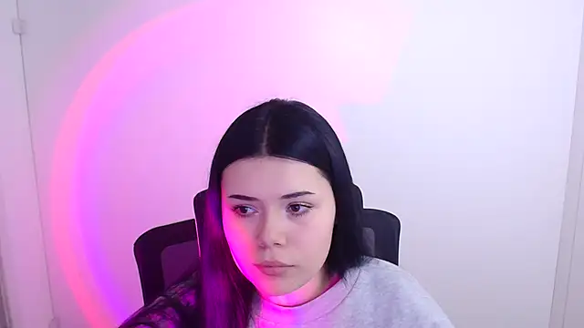 Snapshot of Mona_Esty chatting on October 9, 5:22 pm Mona Esty online show from October 9, 5:22 pm