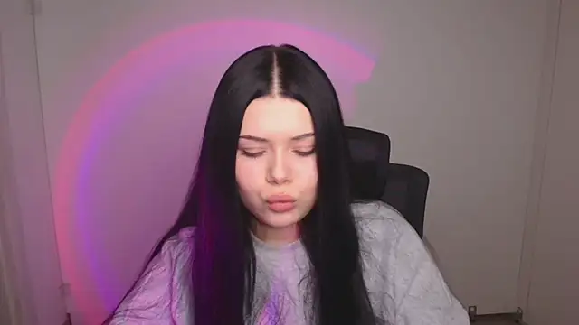 Snapshot of Mona_Esty chatting on October 22, 5:24 pm Mona Esty online show from October 22, 5:24 pm