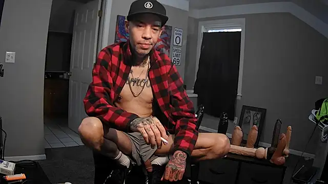 Snapshot of Michigan9000 chatting on October 22, 5:24 pm Michigan9000 online show from October 22, 5:24 pm