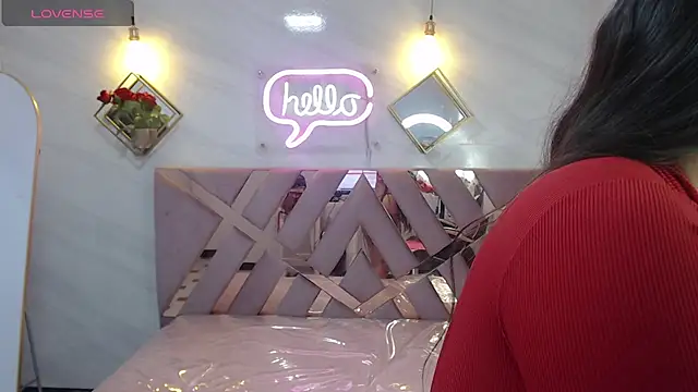 Snapshot of Dayan_v_ chatting on November 22, 8:08 pm Dayan v online show from November 22, 8:08 pm