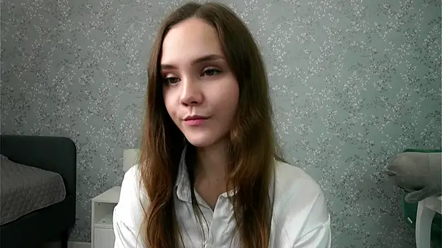 Snapshot of SweetSaraPie chatting on October 4, 7:12 pm SweetSaraPie online show from October 4, 7:12 pm