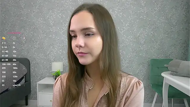 Snapshot of SweetSaraPie chatting on October 21, 6:52 pm SweetSaraPie online show from October 21, 6:52 pm