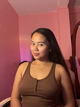Snapshot of Funtasee_Andi chatting on May 28, 3:53 pm Funtasee Andi online show from May 28, 3:53 pm