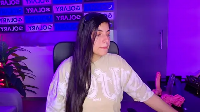 Snapshot of Violetta_Swett_ chatting on October 25, 1:51 pm Violetta Swett online show from October 25, 1:51 pm