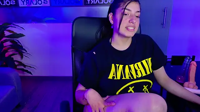 Snapshot of Violetta_Swett_ chatting on October 27, 1:37 pm Violetta Swett online show from October 27, 1:37 pm