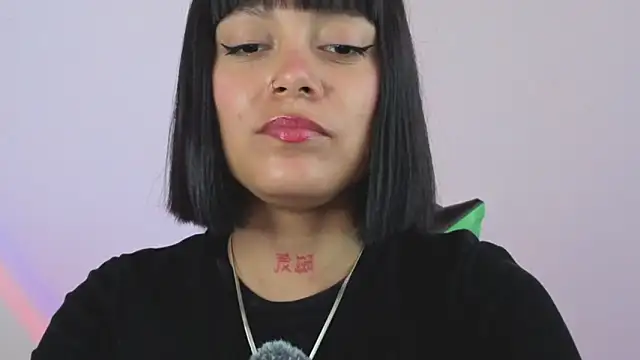 Snapshot of Qadeshoficial chatting on October 13, 9:04 pm Qadeshoficial online show from October 13, 9:04 pm