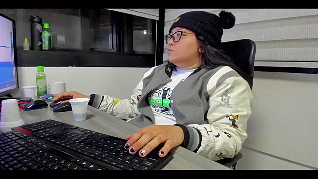 Snapshot of Xander_Taylor_ chatting on October 29, 5:20 am Xander Taylor  online show from October 29, 5:20 am