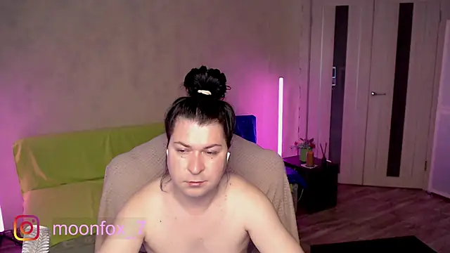 micromouse mo online show from May 8, 1:55 am