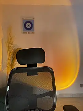 Snapshot of SabrinaEvanss_ chatting on May 26, 1:45 am SabrinaEvanss online show from May 26, 1:45 am