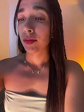 Snapshot of SabrinaEvanss_ chatting on June 9, 7:47 pm SabrinaEvanss online show from June 9, 7:47 pm