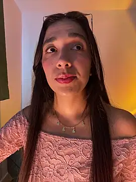 Snapshot of SabrinaEvanss_ chatting on June 13, 9:13 pm SabrinaEvanss online show from June 13, 9:13 pm