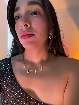 Snapshot of SabrinaEvanss_ chatting on June 18, 6:01 pm SabrinaEvanss online show from June 18, 6:01 pm
