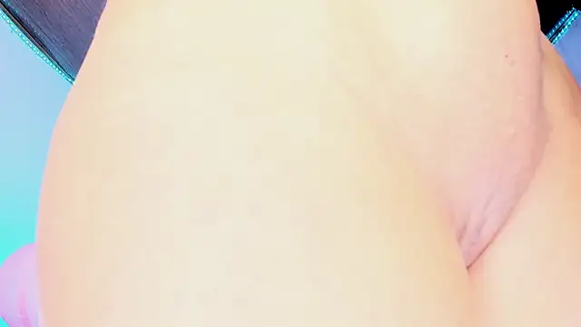 Snapshot of shannon_kinne_ chatting on May 10, 2:22 pm shannon kinne online show from May 10, 2:22 pm