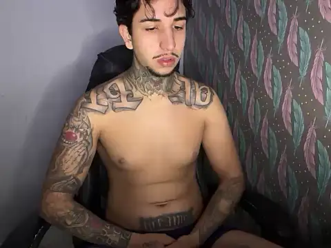 RealGdiass online show from May 15, 6:26 pm