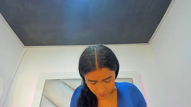 Snapshot of Madeline_jade chatting on October 24, 3:47 am Madeline jade online show from October 24, 3:47 am