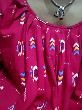 Hotty-romi3 online show from November 4, 3:44 pm