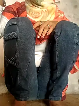 Hotty-romi3 online show from November 13, 3:05 am