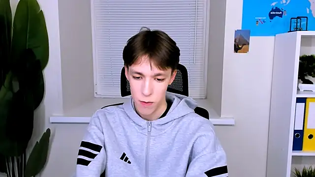 Snapshot of MarkBranston chatting on October 23, 4:17 pm MarkBranston online show from October 23, 4:17 pm