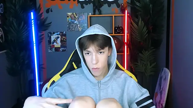 Snapshot of MarkBranston chatting on November 10, 10:47 am MarkBranston online show from November 10, 10:47 am