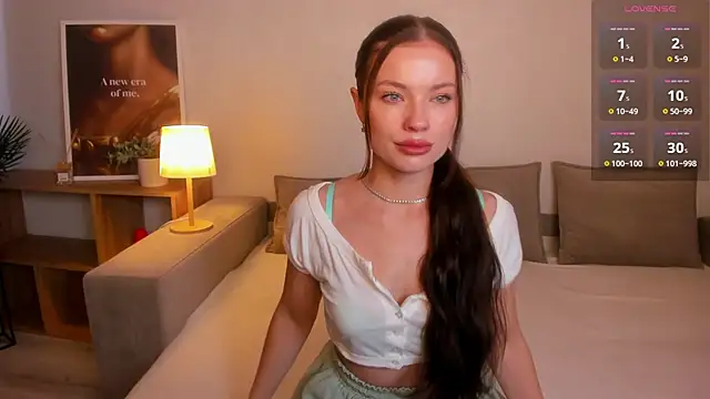 Taylaa Luxe online show from October 17, 6:27 am