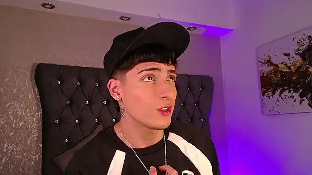 MateoMitchell online show from November 8, 5:29 am