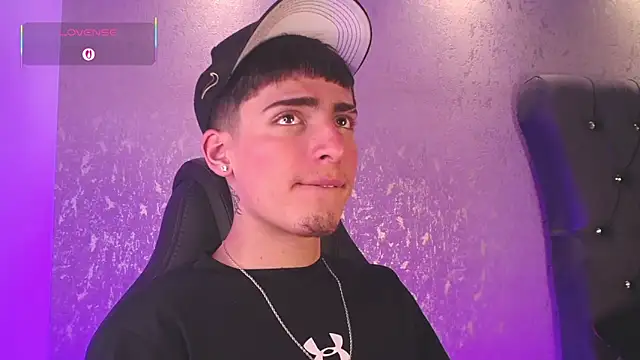 MateoMitchell online show from November 25, 5:29 am